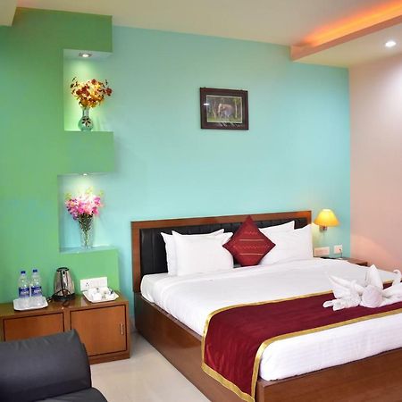 Hotel Dooars Mountain Alipur Duar ภายนอก รูปภาพ