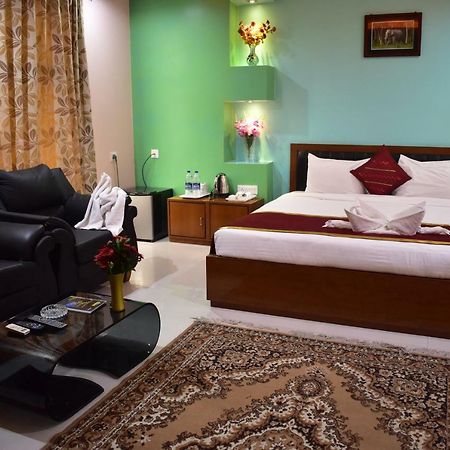 Hotel Dooars Mountain Alipur Duar ภายนอก รูปภาพ