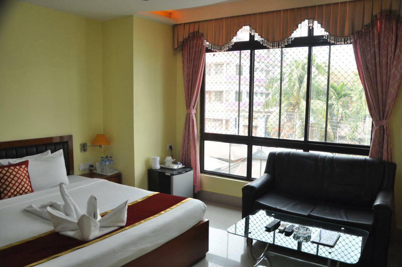 Hotel Dooars Mountain Alipur Duar ภายนอก รูปภาพ