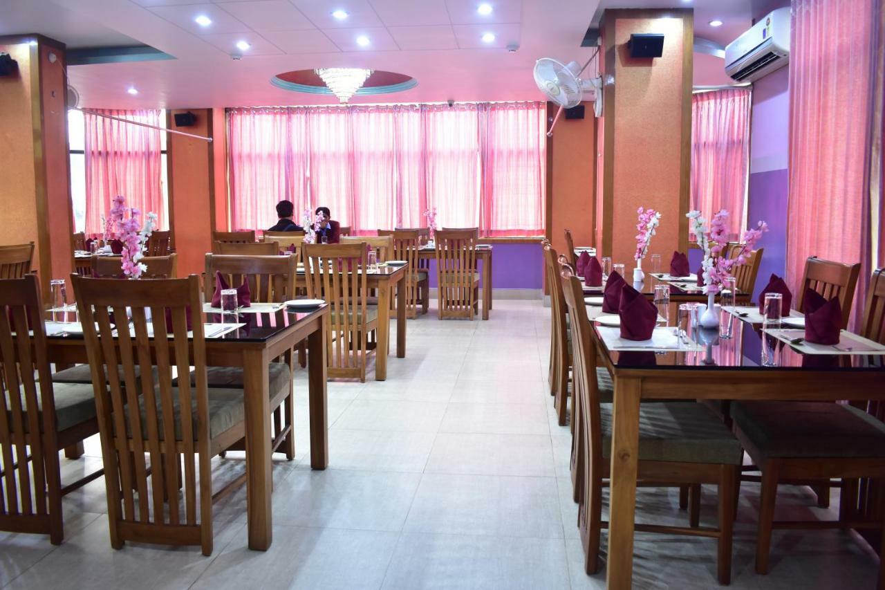 Hotel Dooars Mountain Alipur Duar ภายนอก รูปภาพ